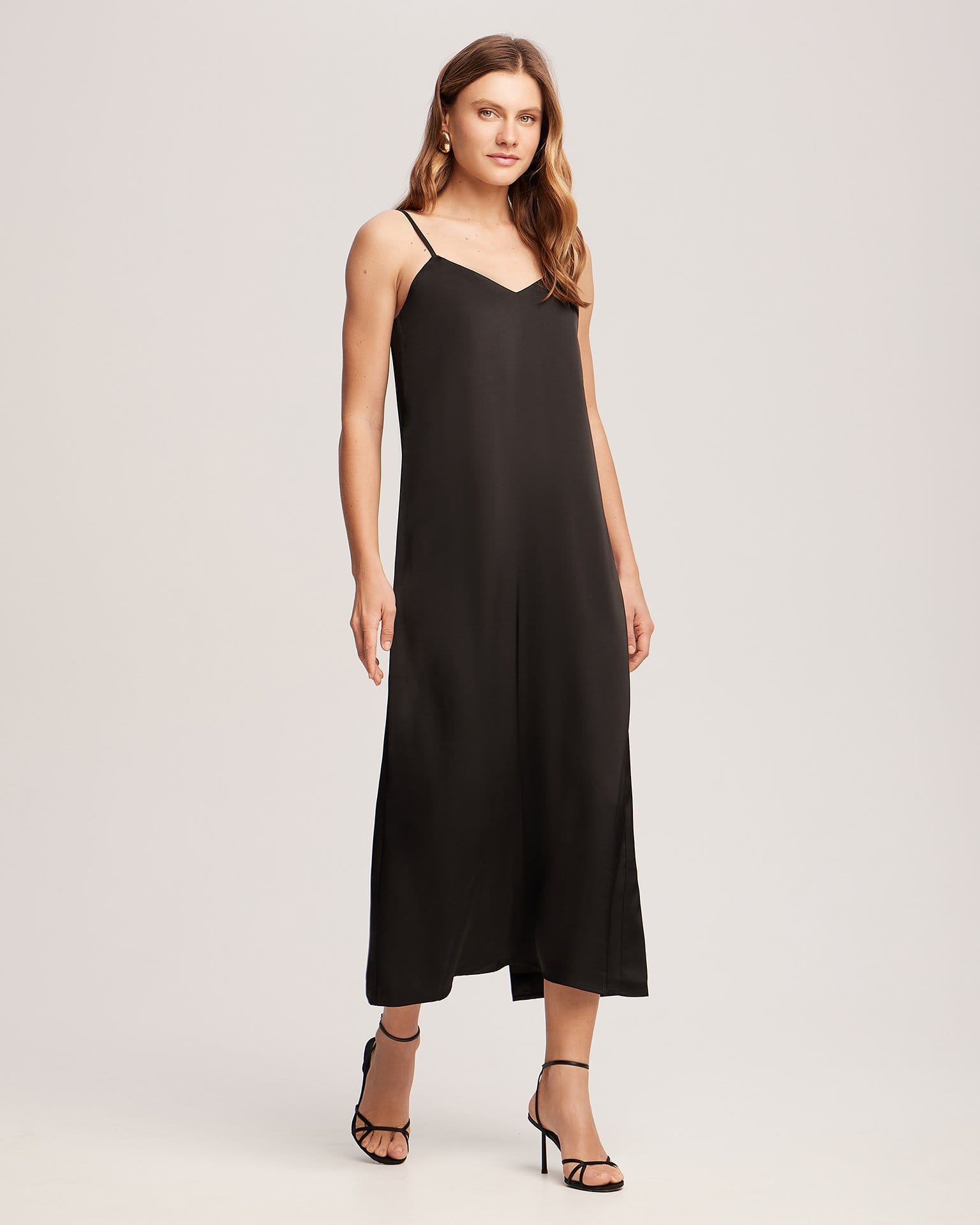 Платье-комбинация в черном цвете