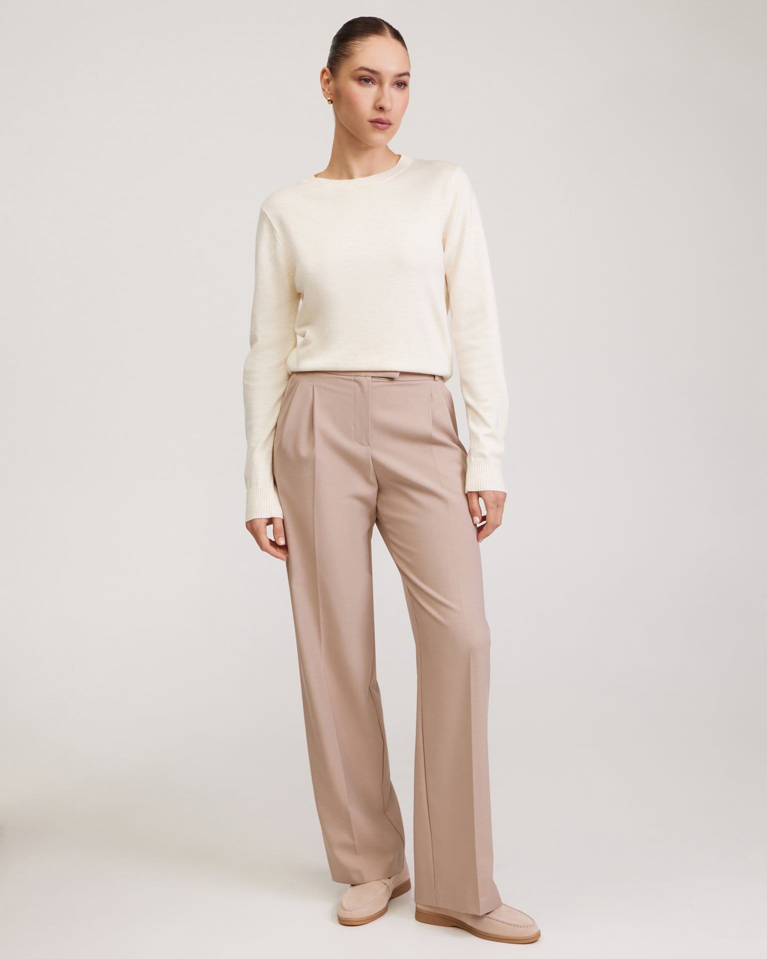 Базовый молочный джемпер