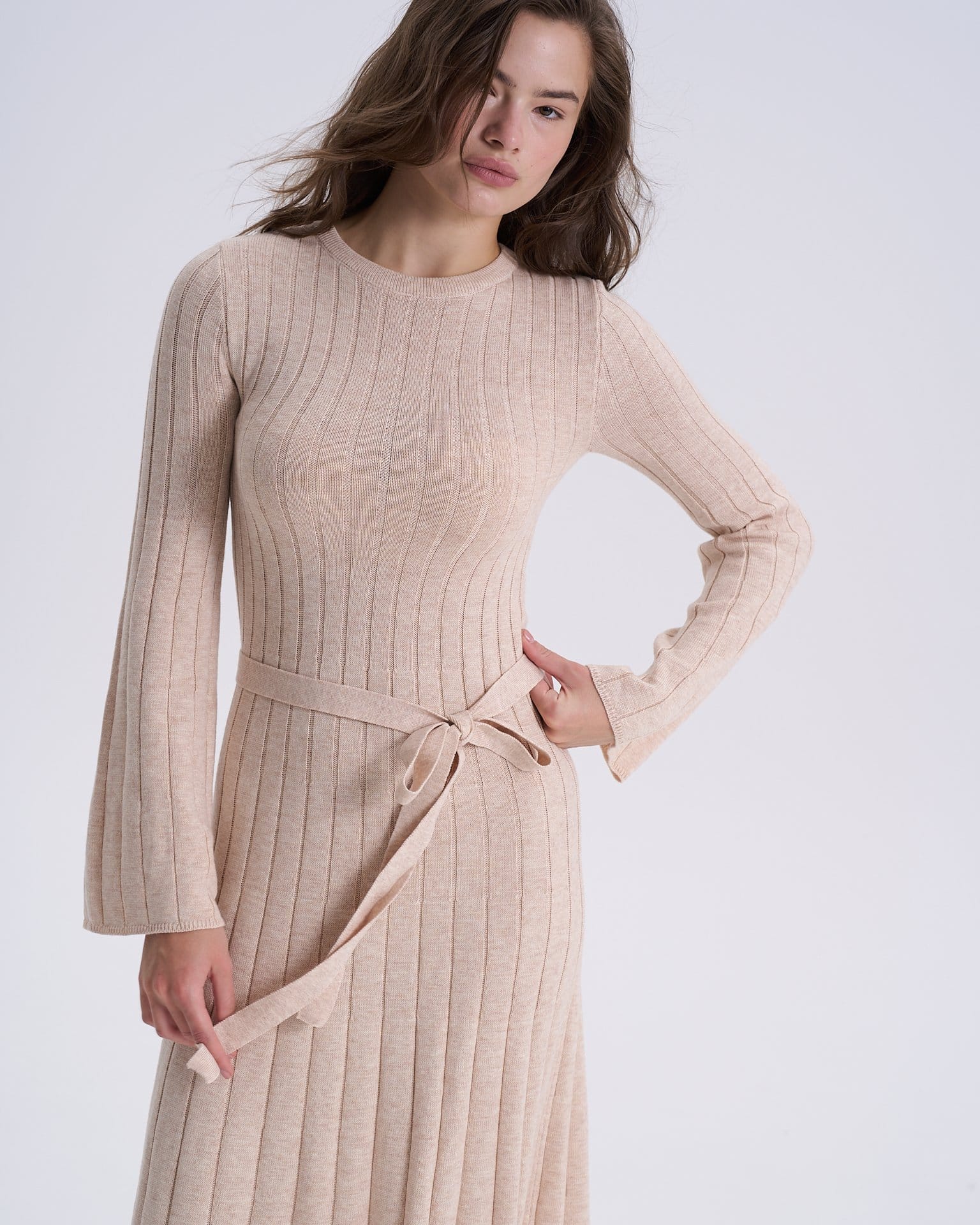 Трикотажное платье миди