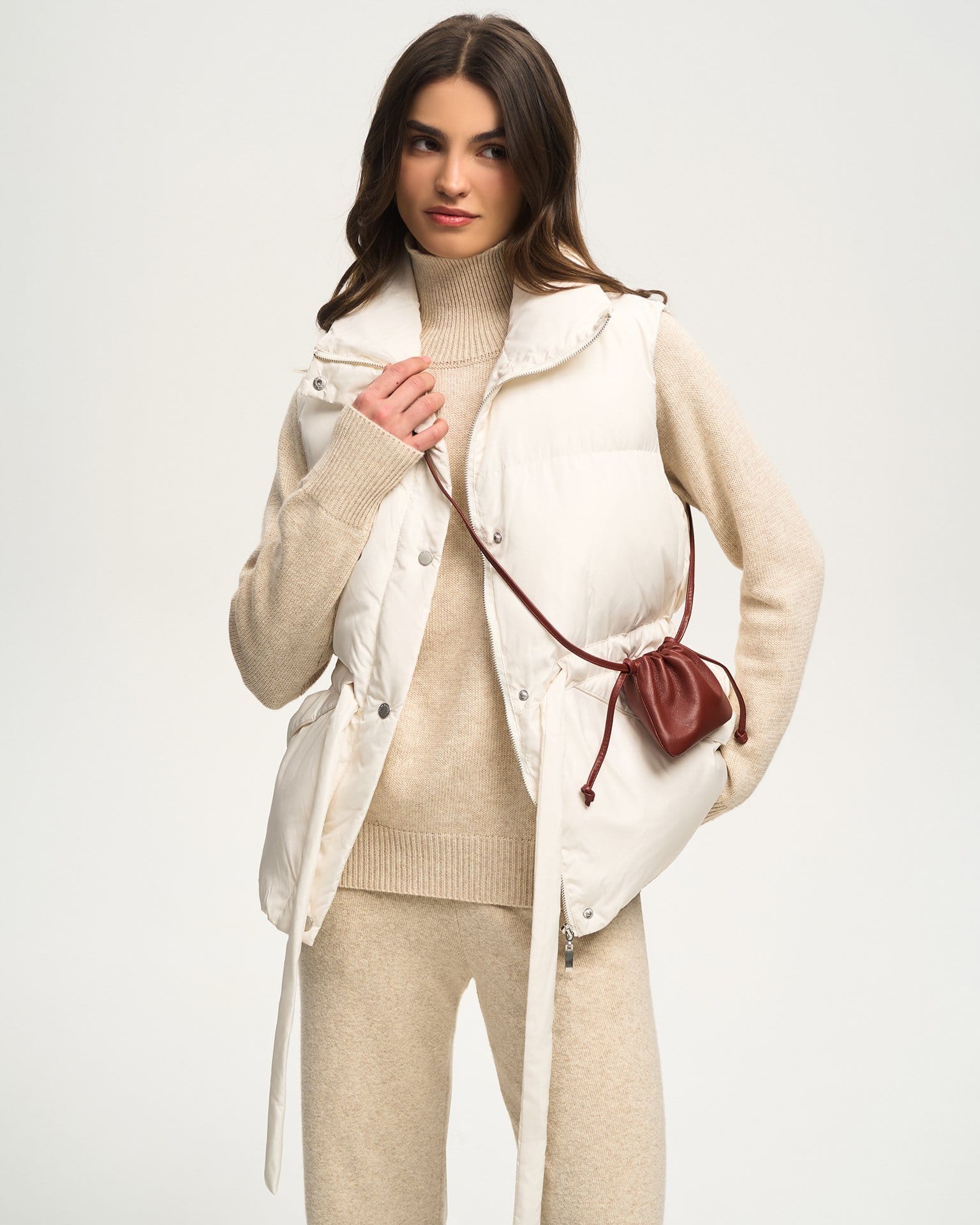 Жилет с поясом