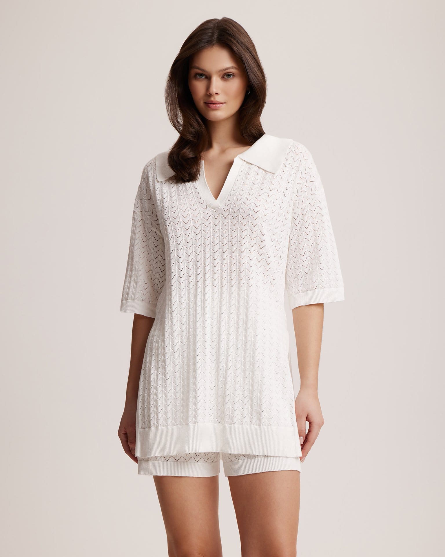 Костюм с шортами кроше в молочном цвете