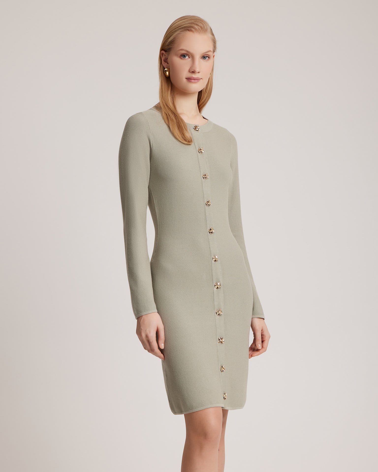 Платье цвета хаки