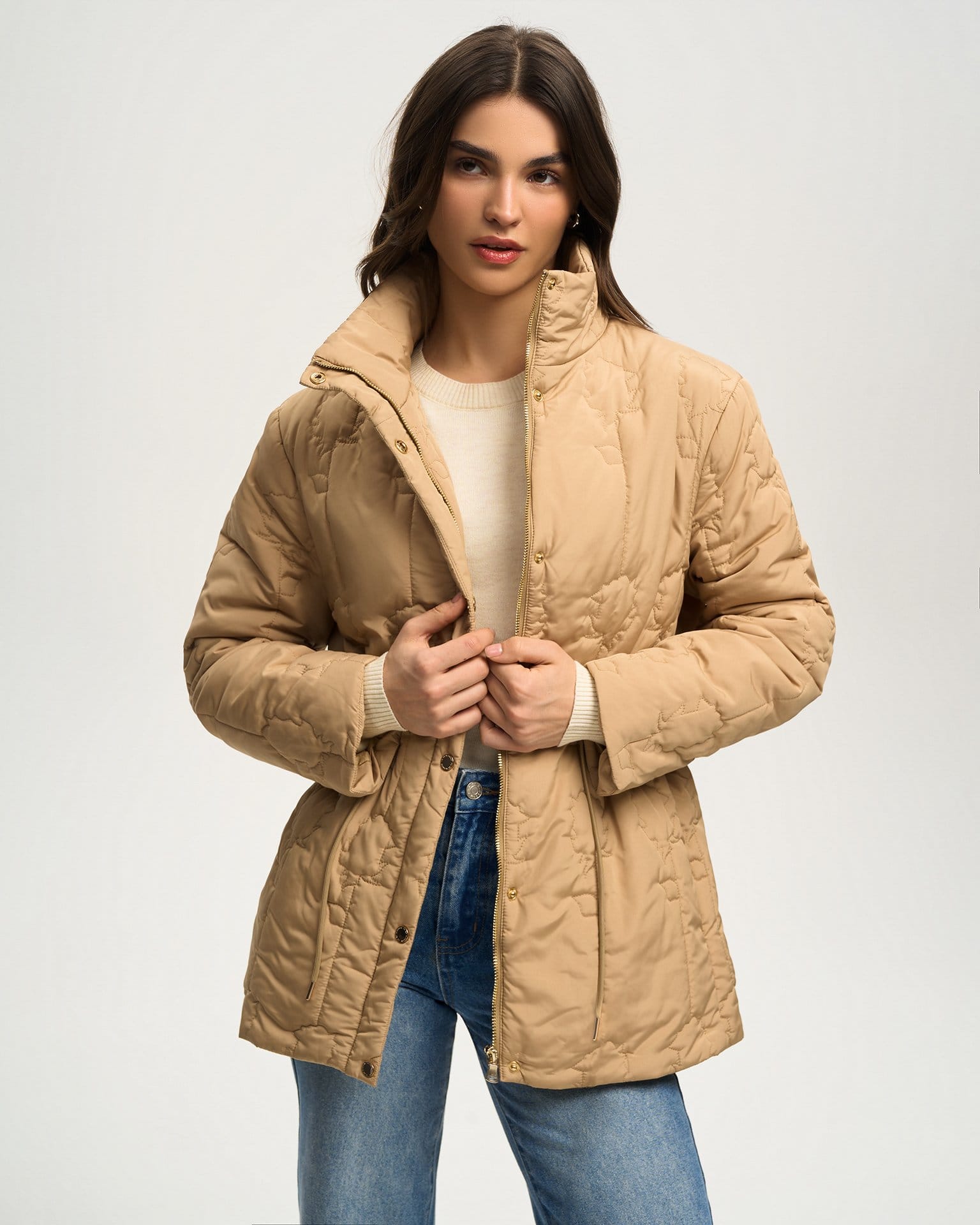 Куртка с дизайнерской стежкой "Роза"