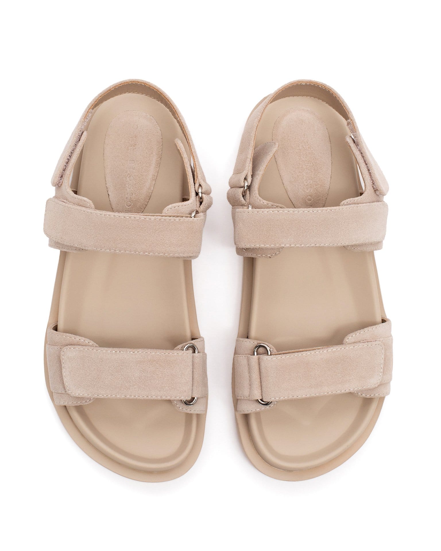 Пудровые сандалии