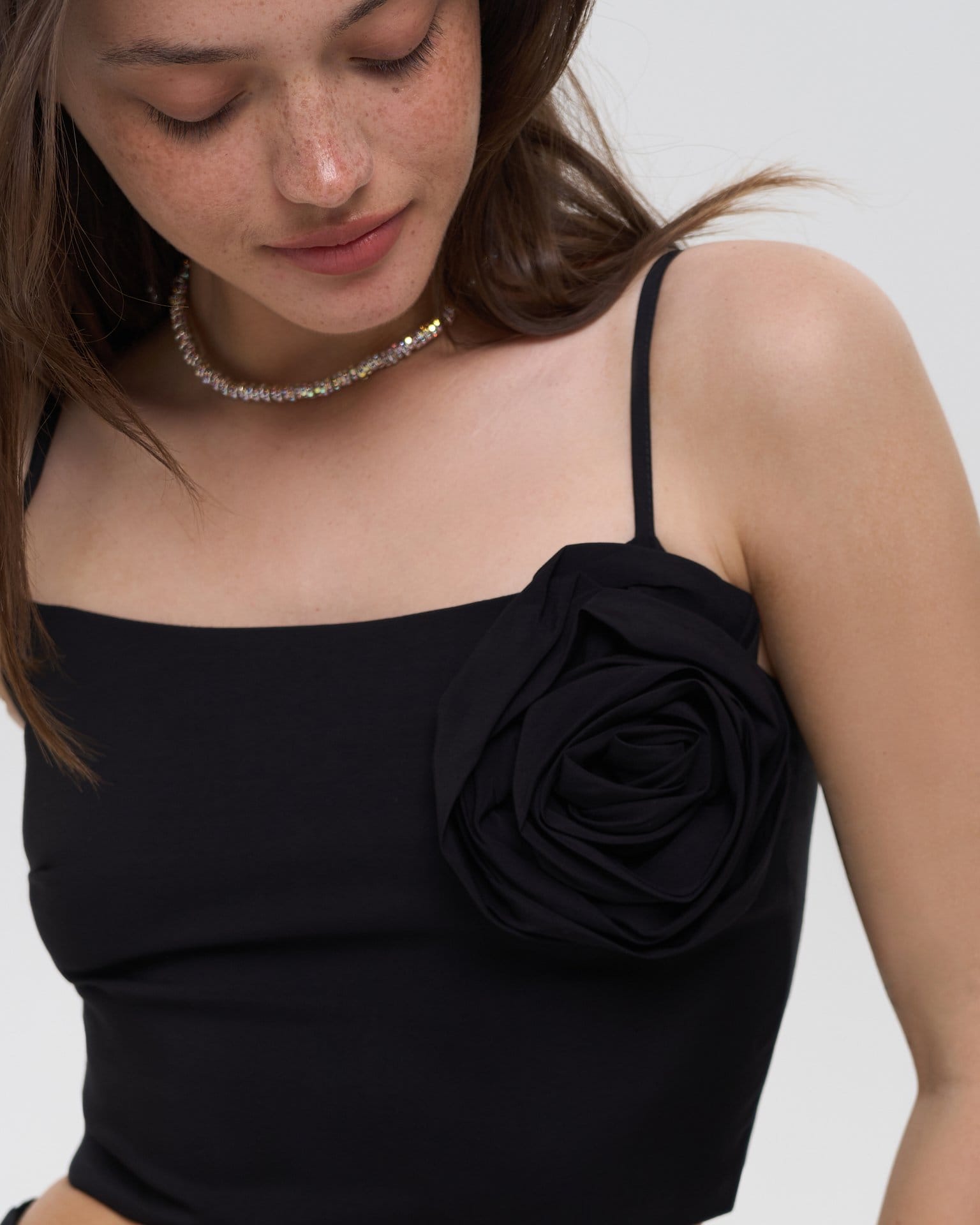 Топ с цветком