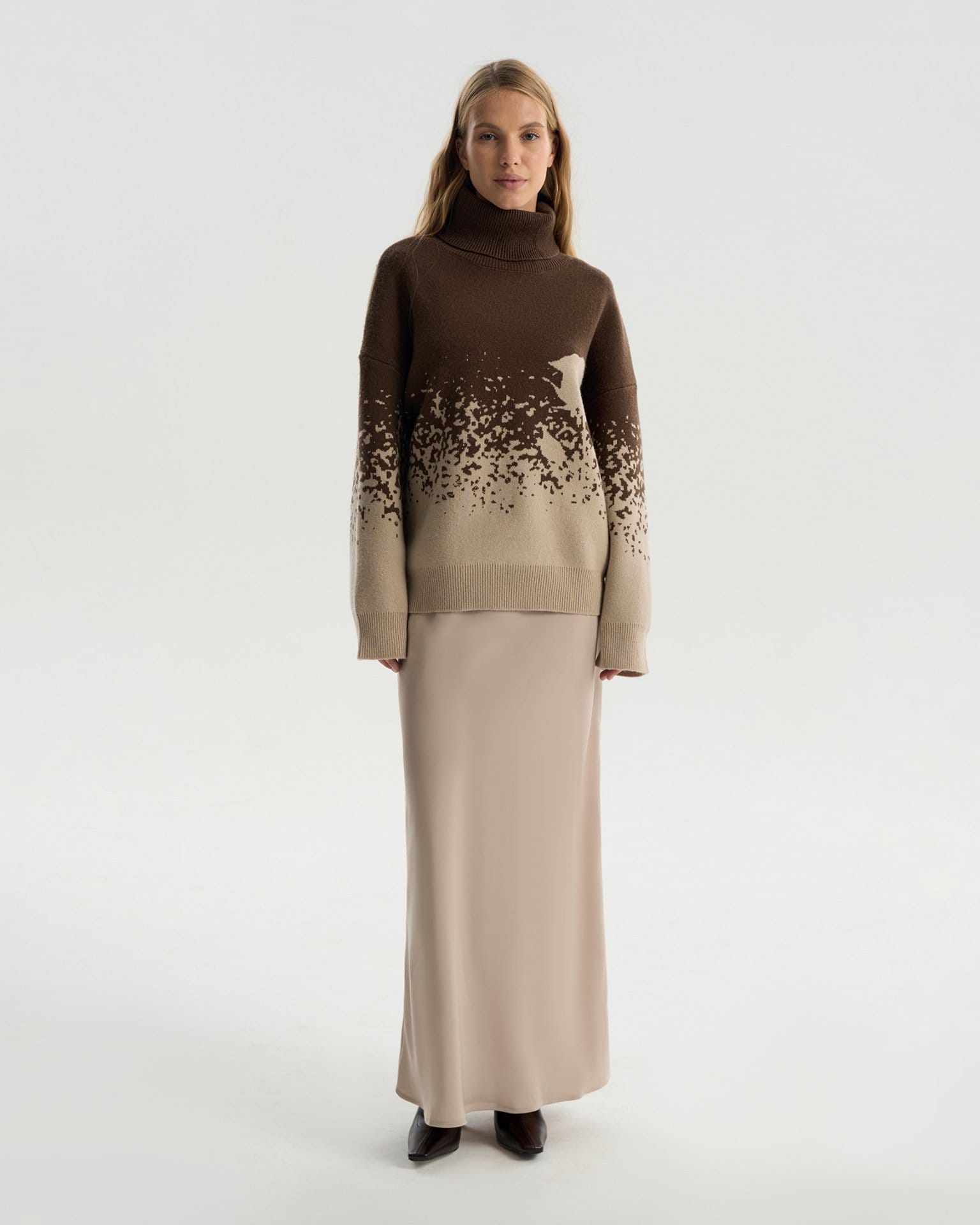 Свитер с высоким горлом