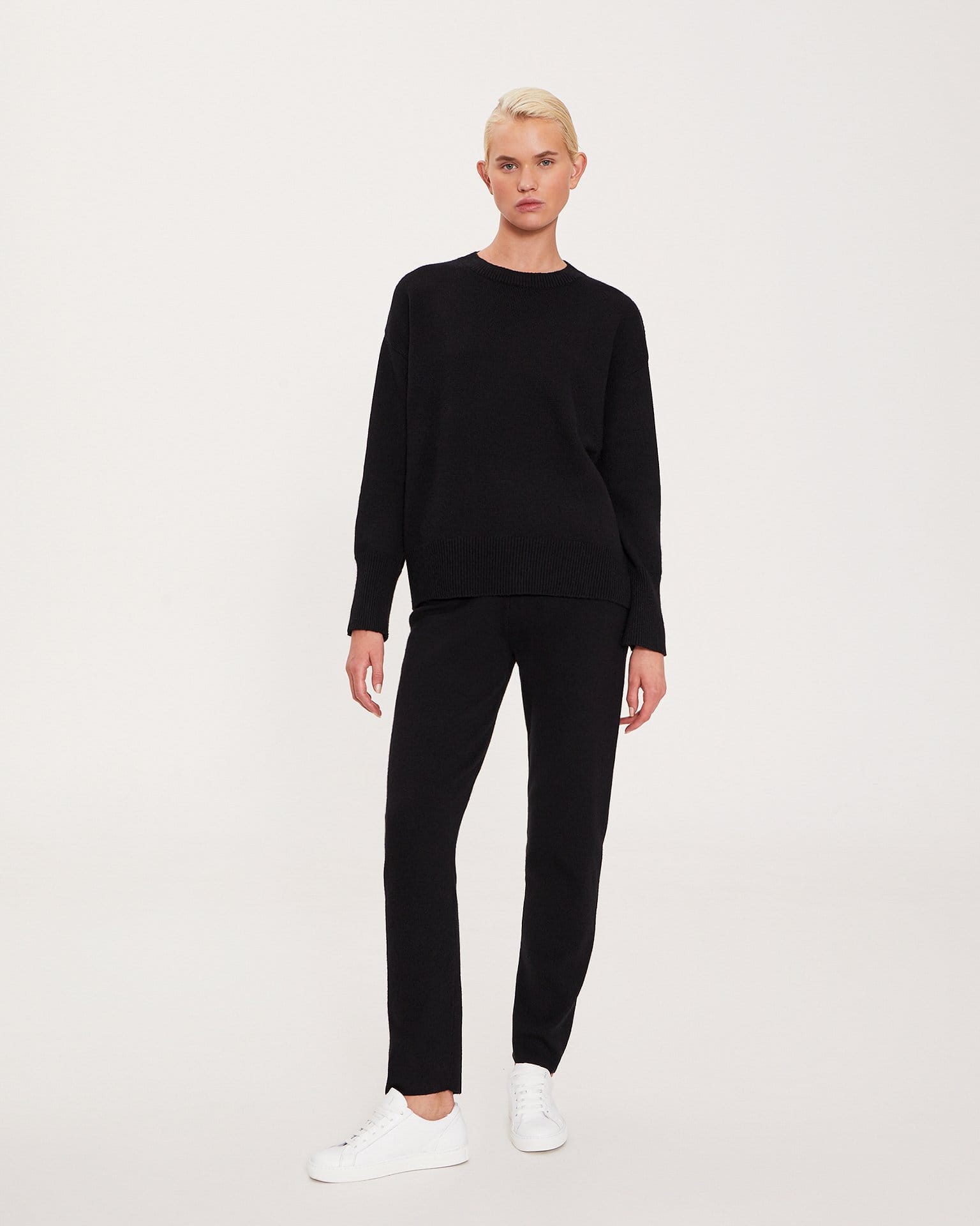 Костюм из шерсти и кашемира