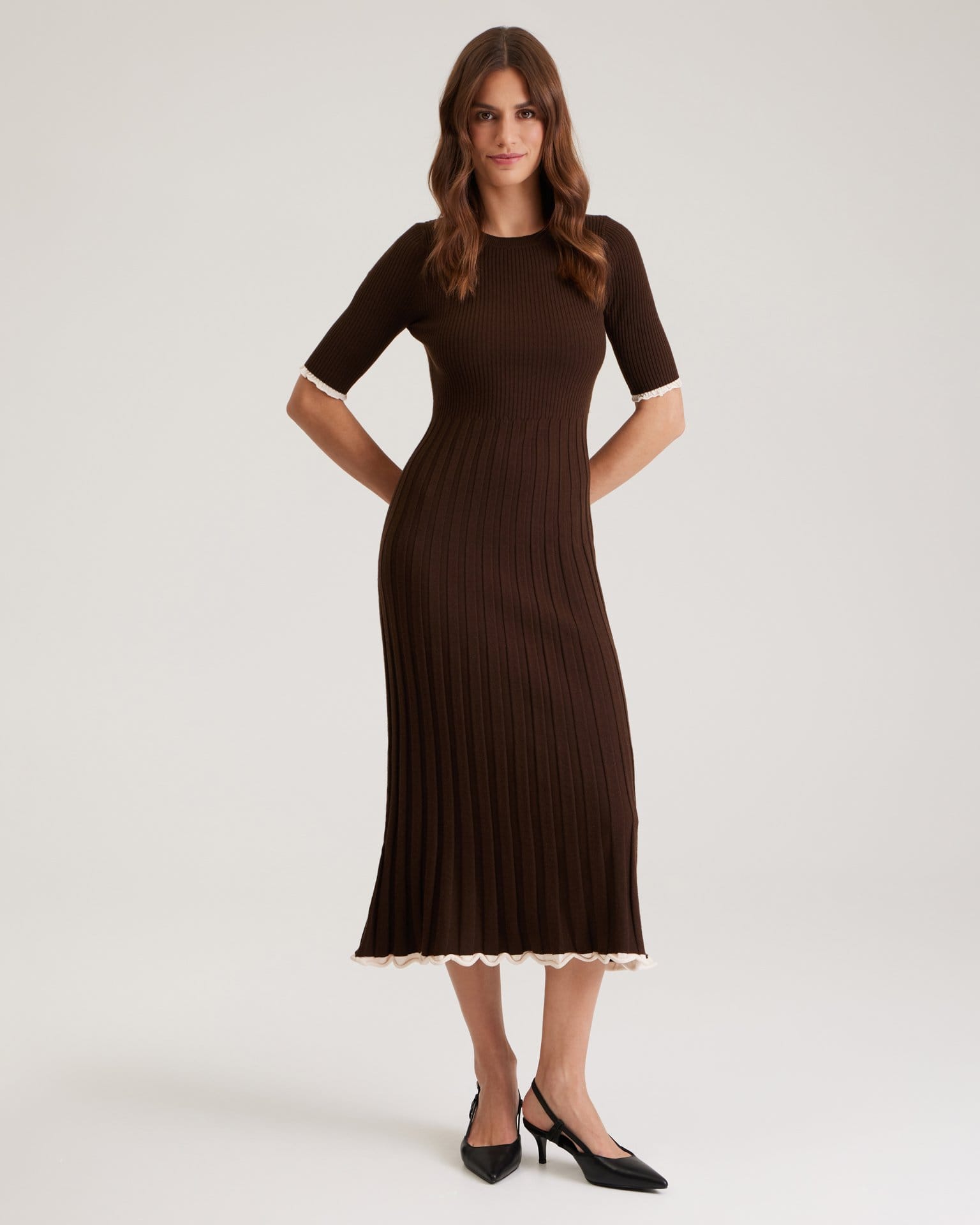 Платье-плиссе с кантом