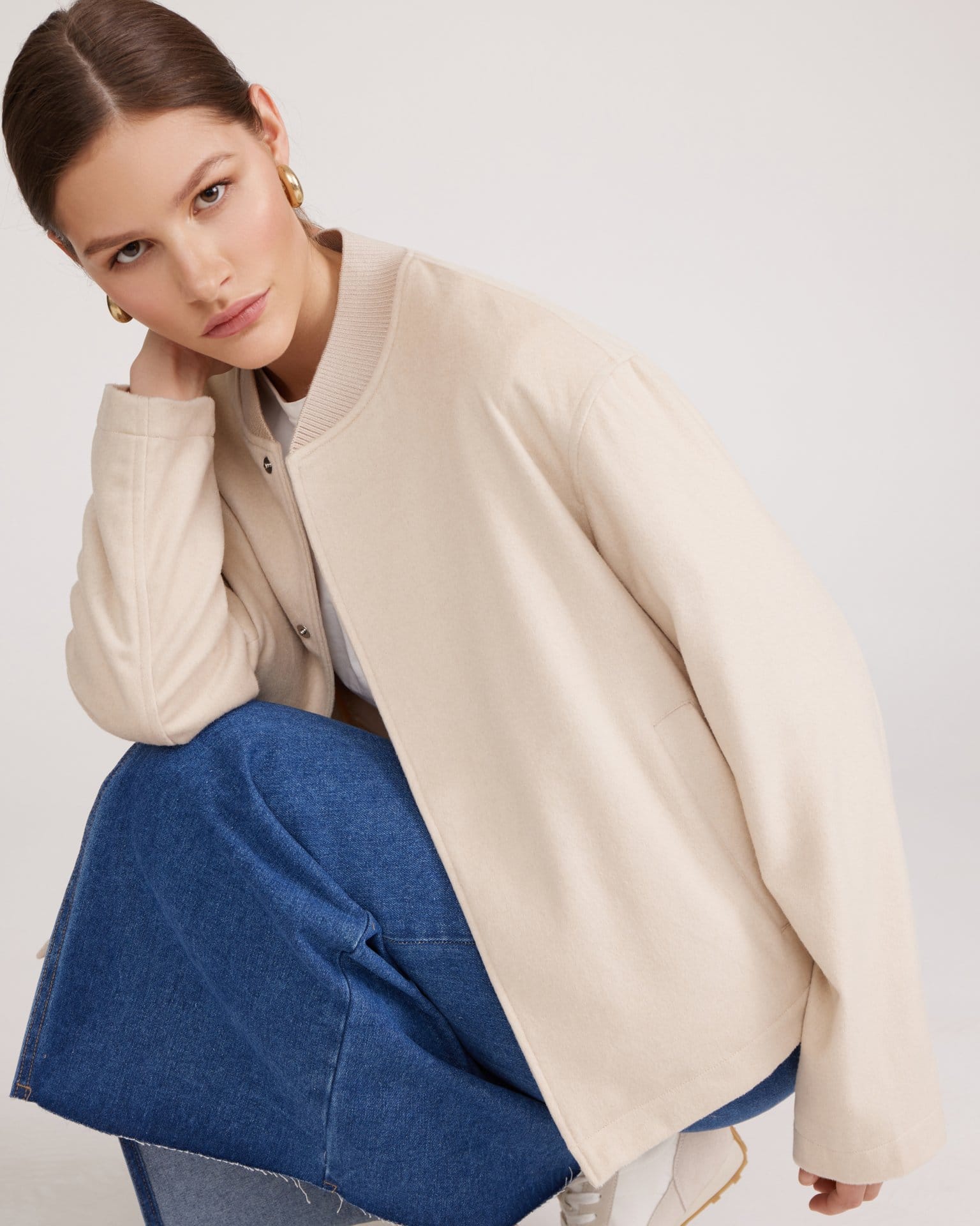 Шерстяной бомбер