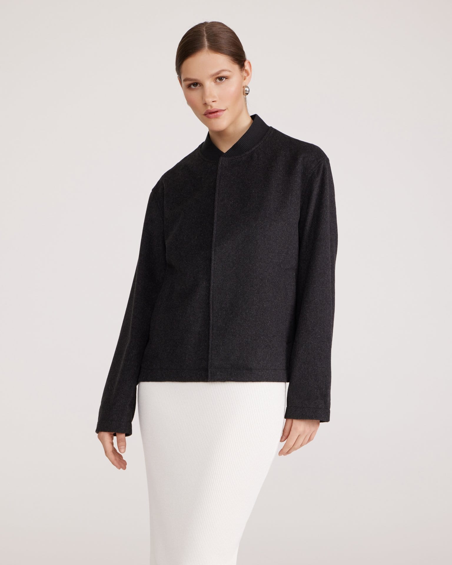 Темно-серый шерстяной бомбер