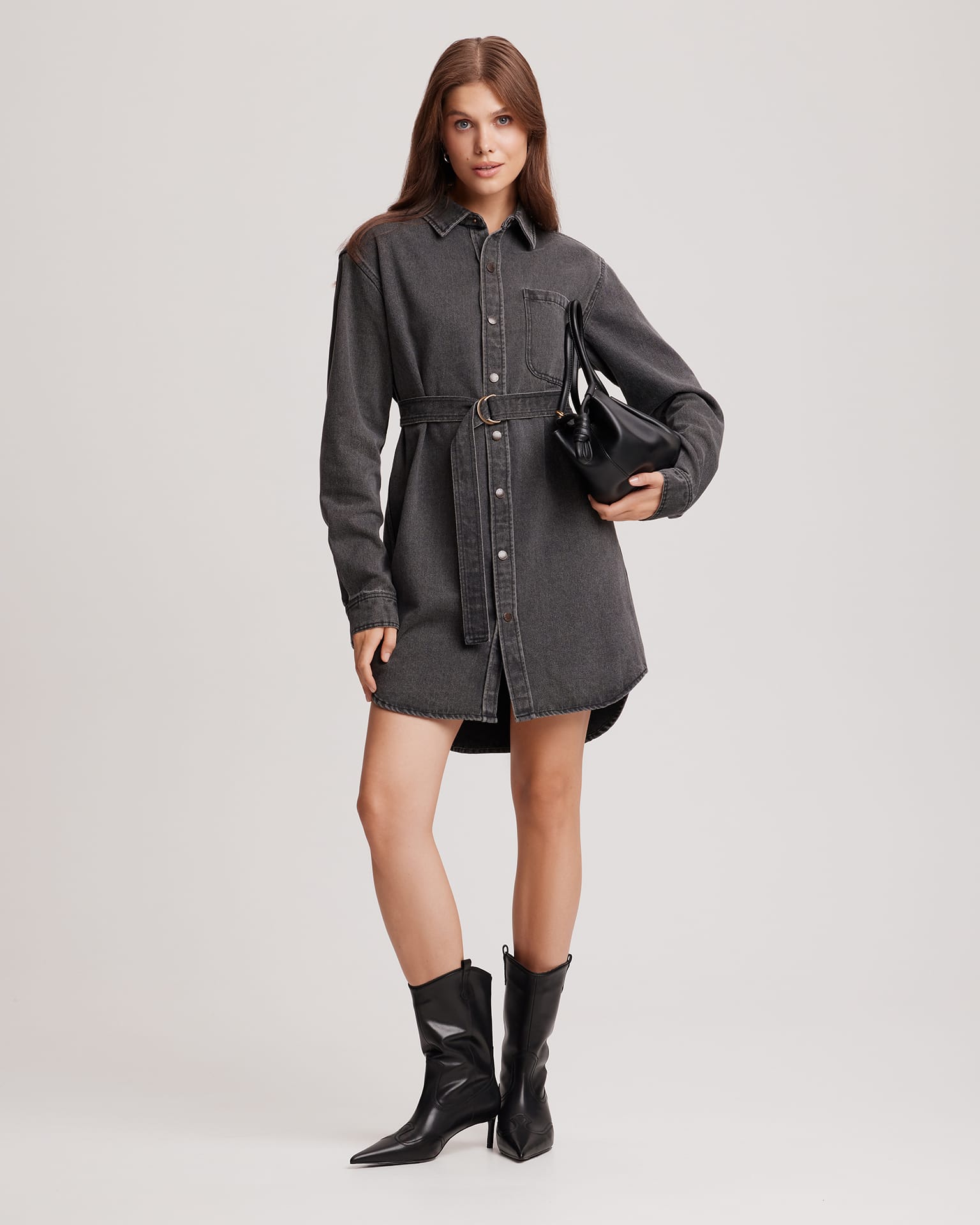 Джинсовое платье с поясом