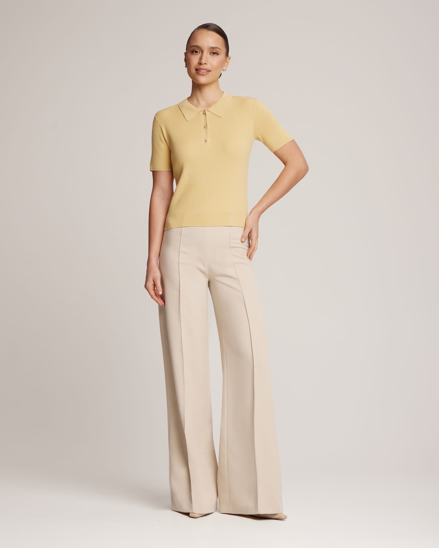 Поло с пуговицами-стразами