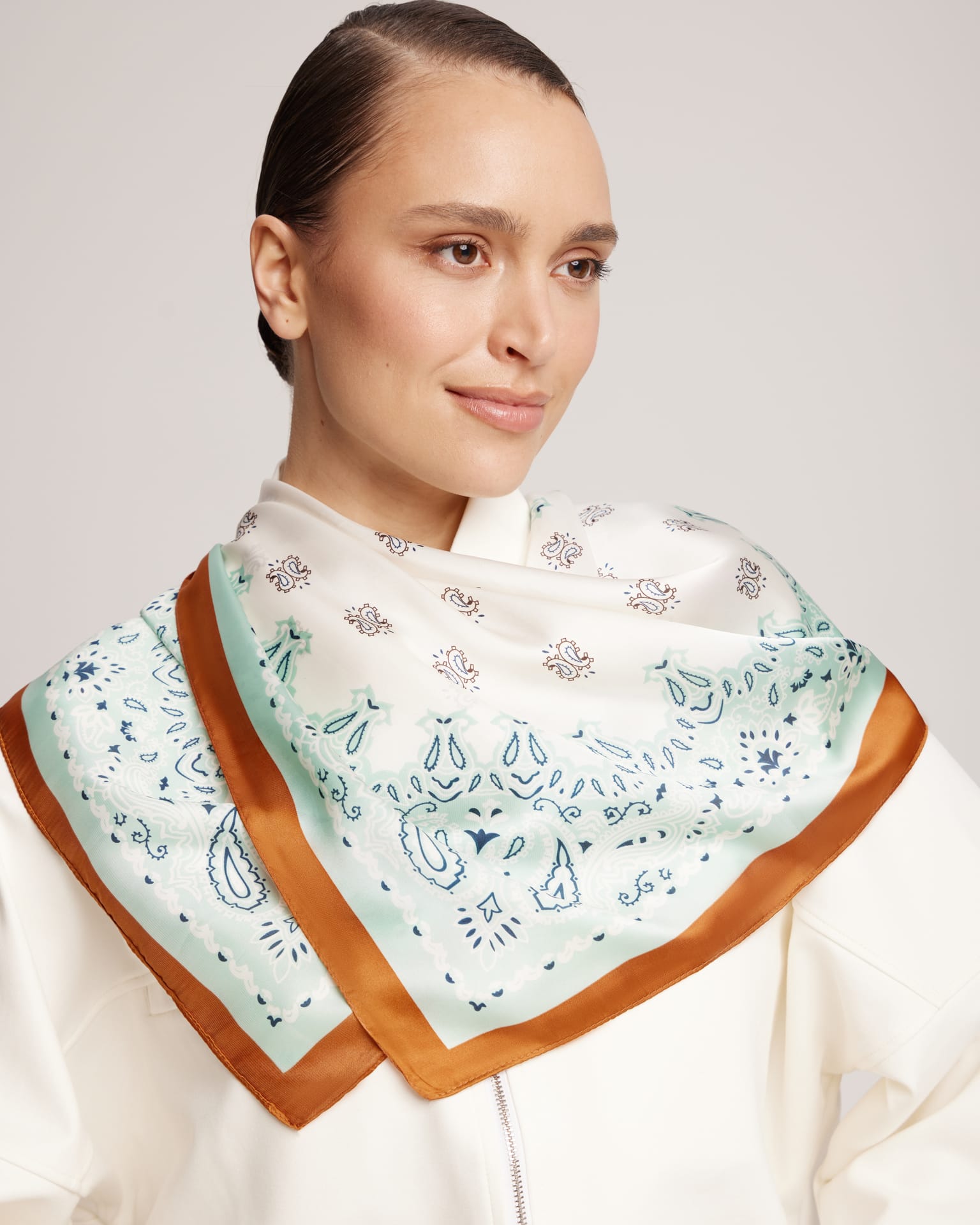 Платок с принтом