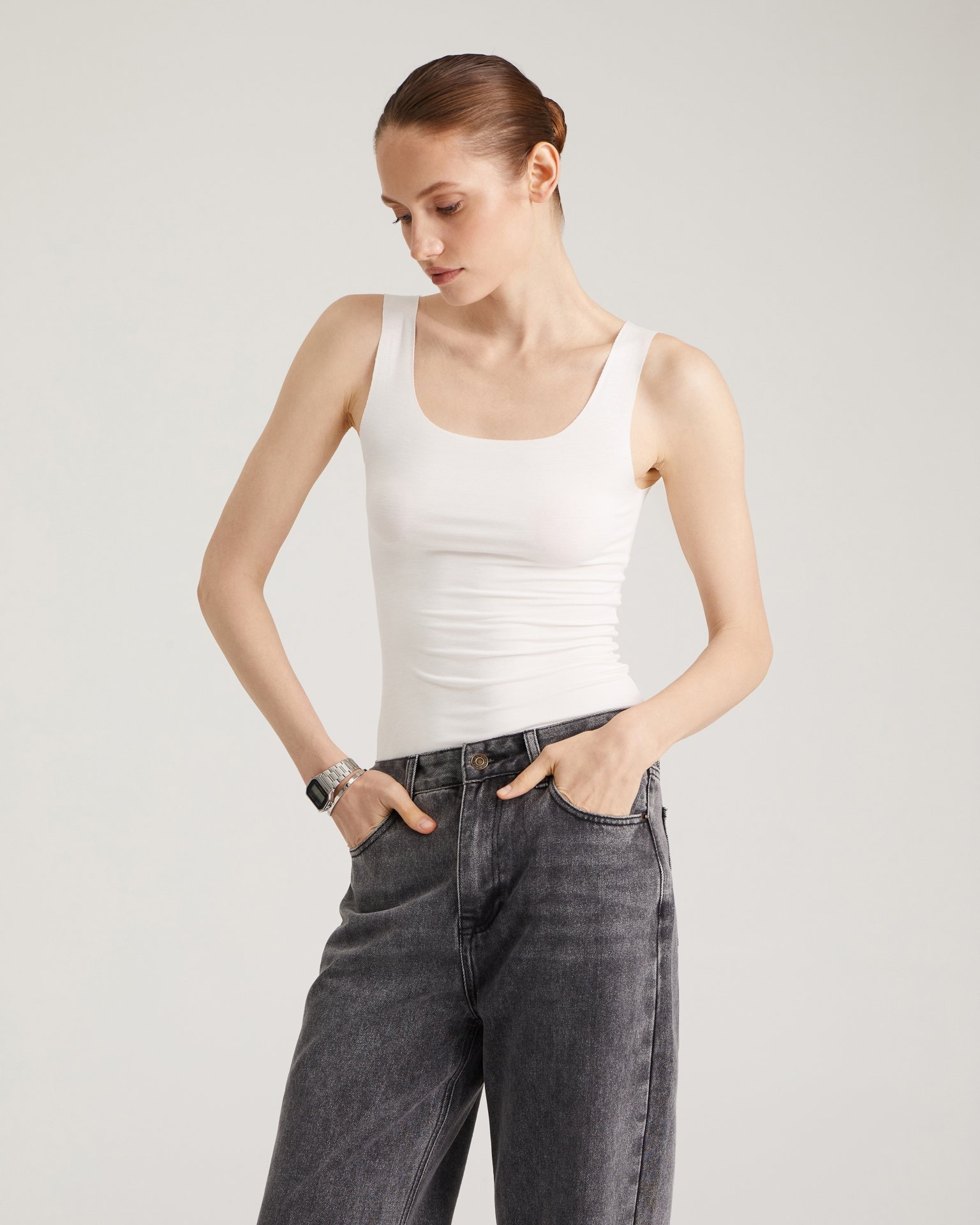 Белая майка