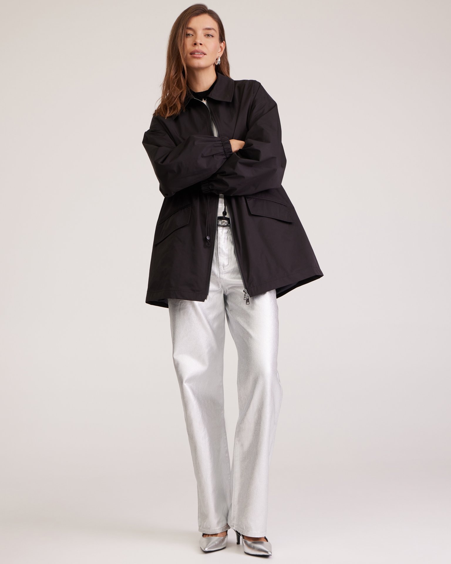 Тренч в черном цвете