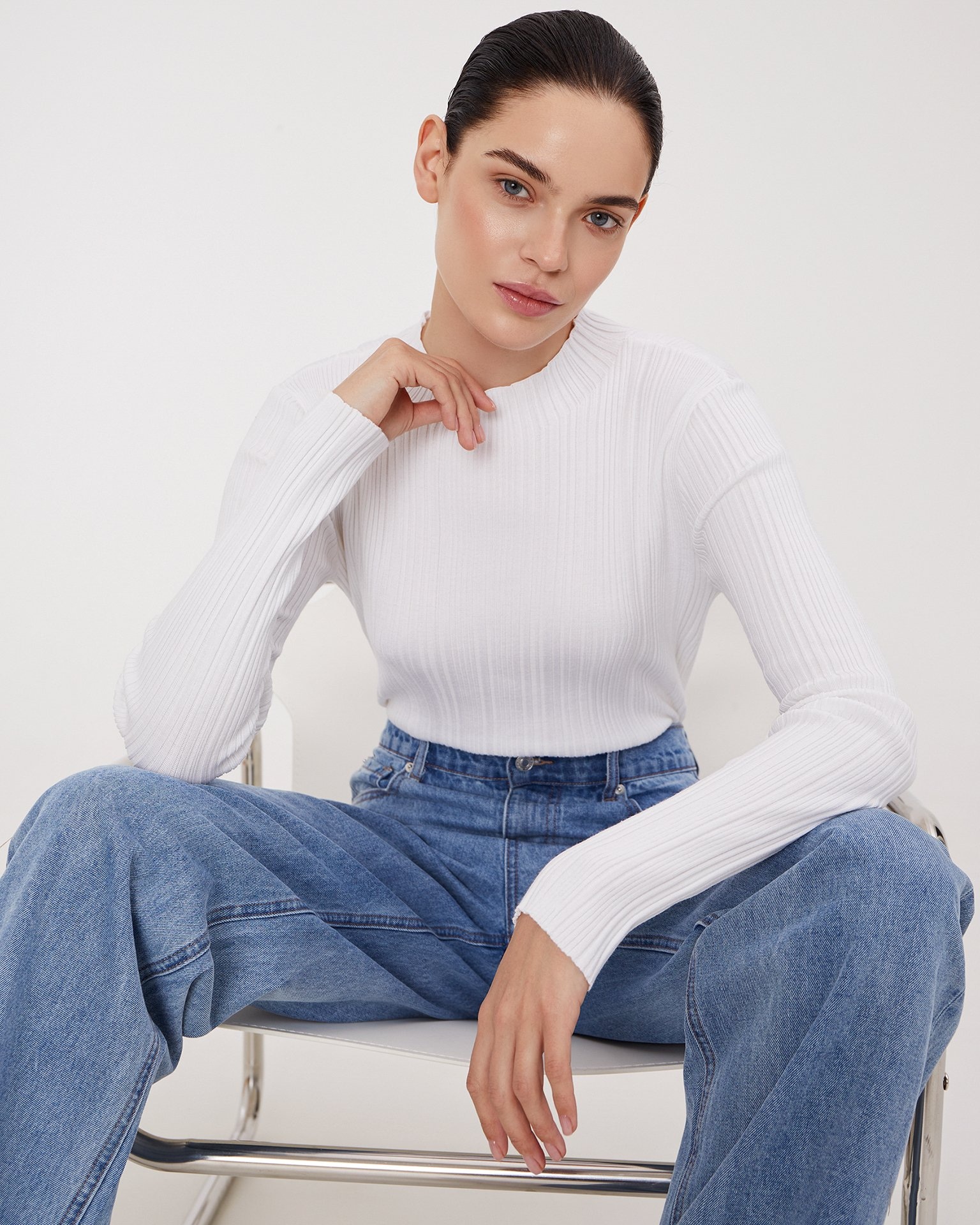 Облегающий джемпер в белом цвете