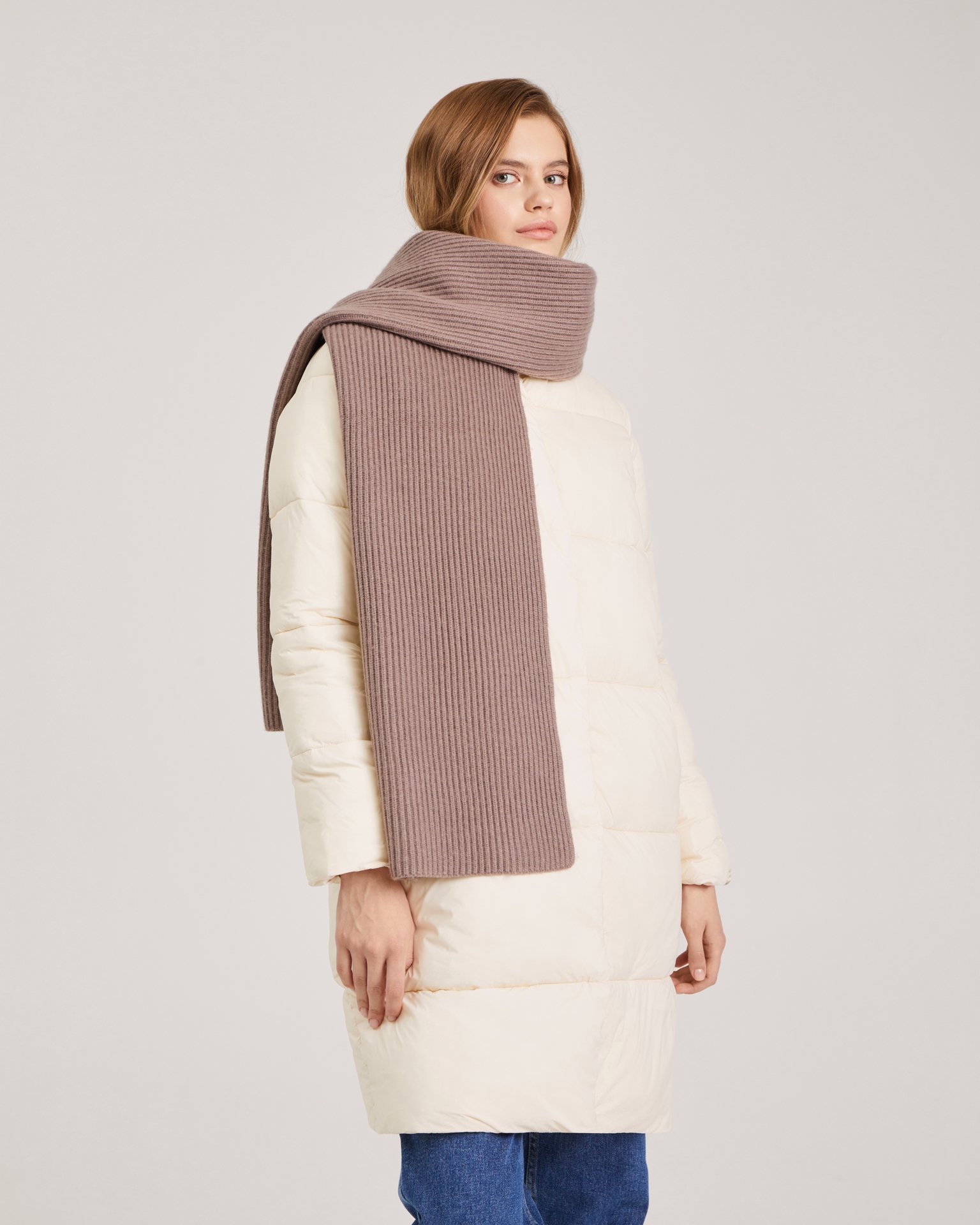 Широкий шарф