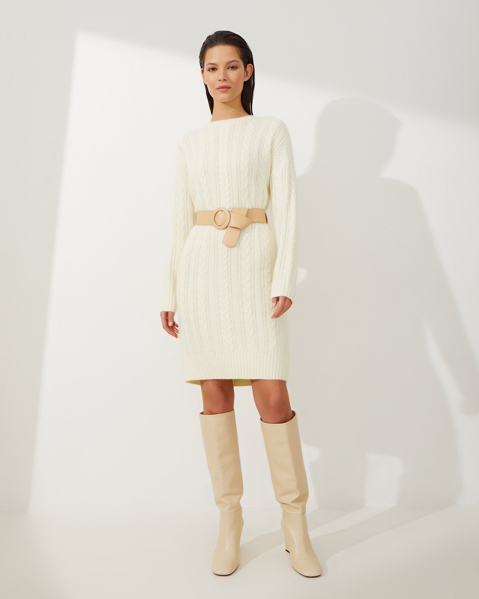 Платье с ремнём