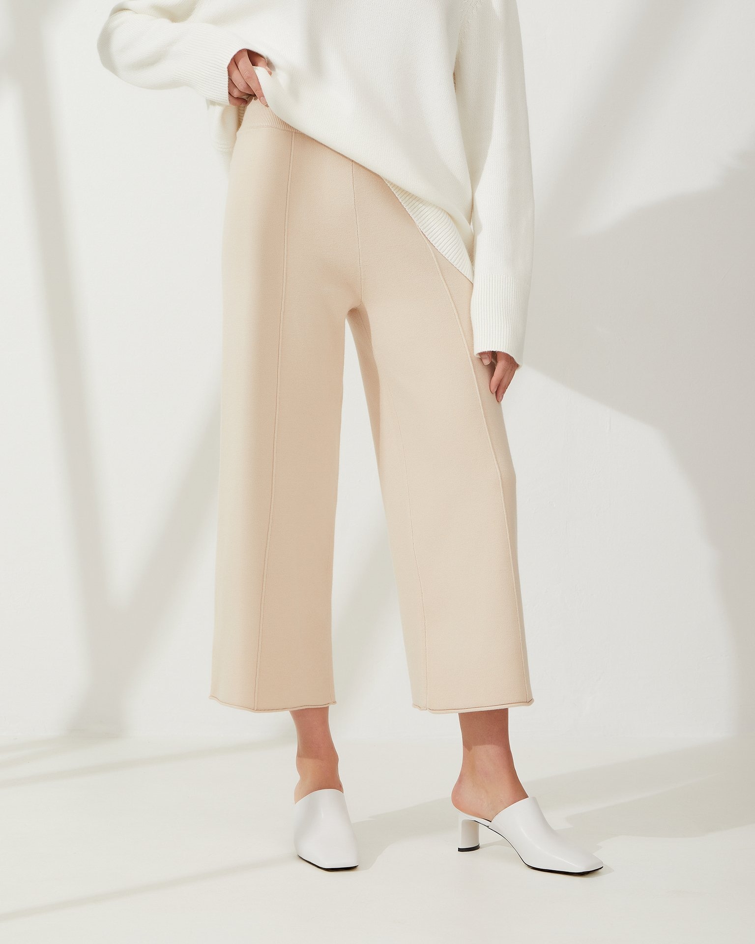 Брюки с высокой посадкой