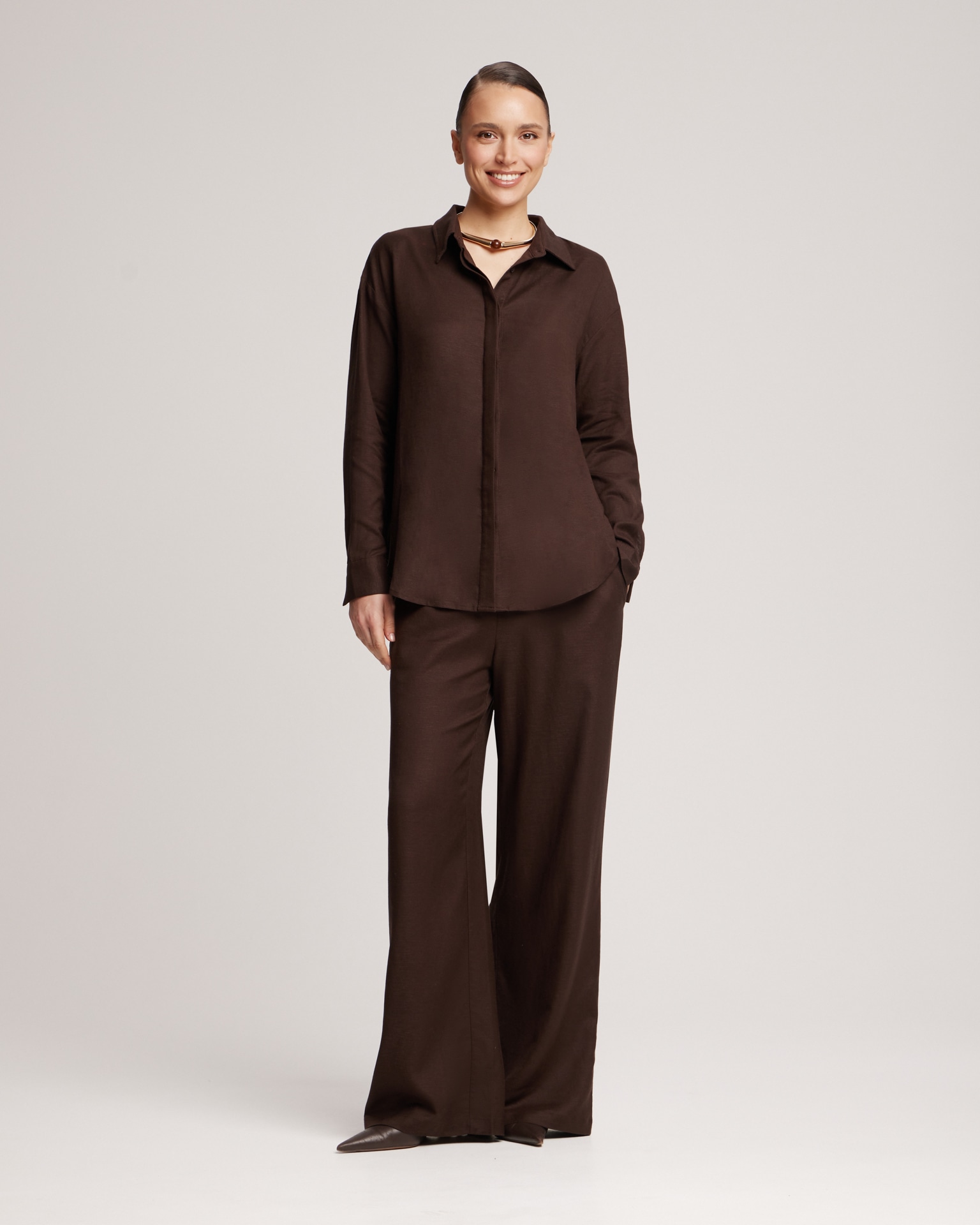 Костюм льняной с брюками 