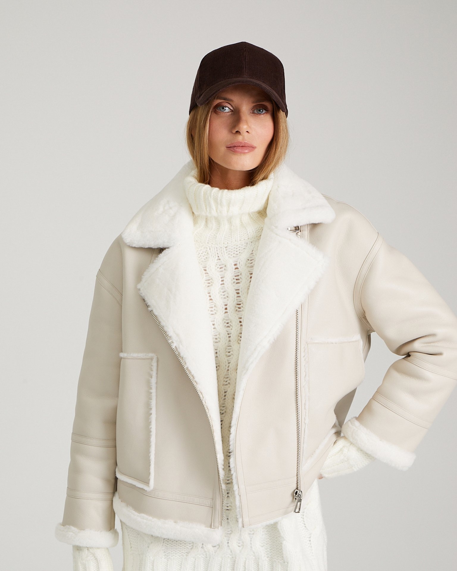 Бейсболка в шоколадном оттенке