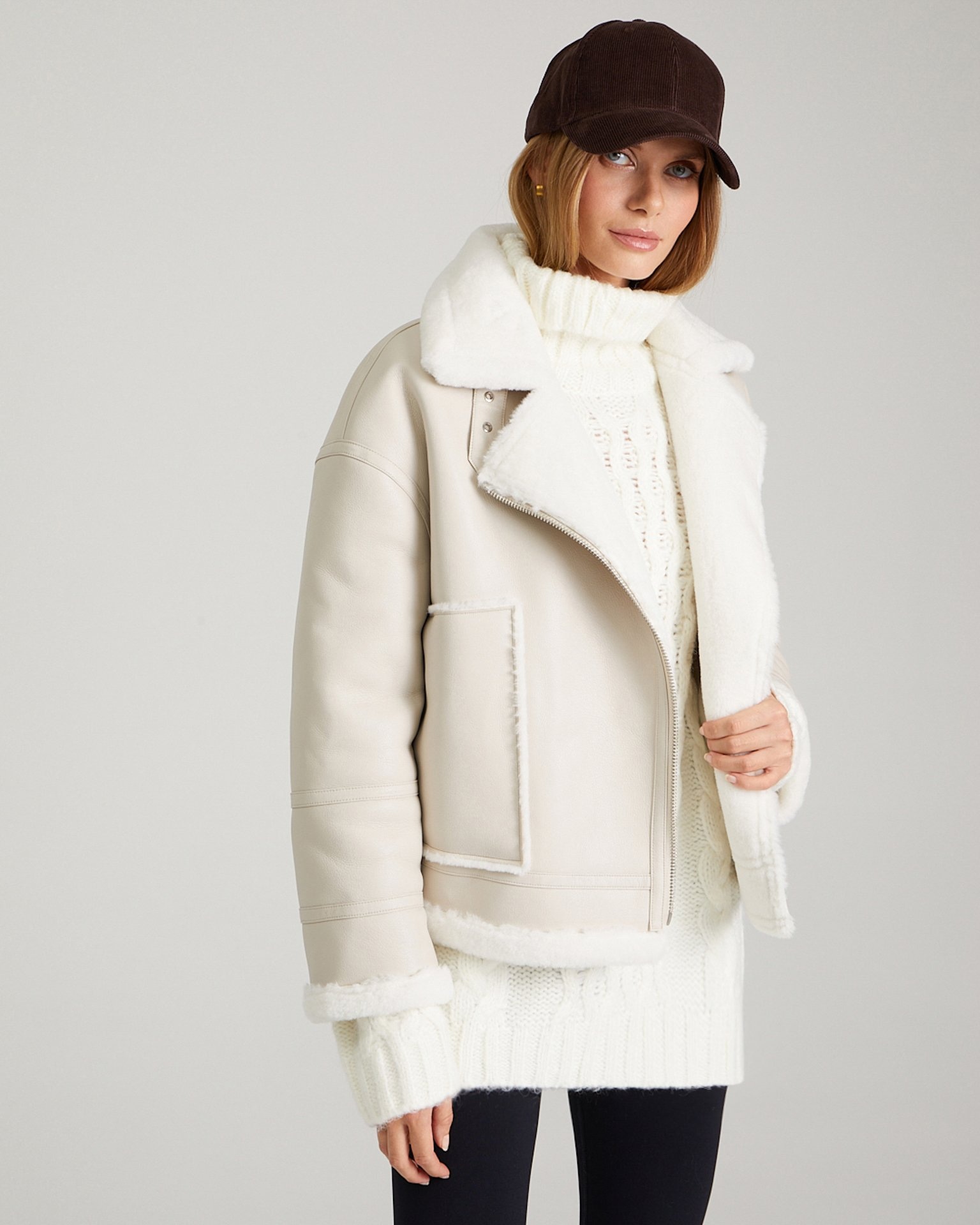 Бейсболка в шоколадном оттенке