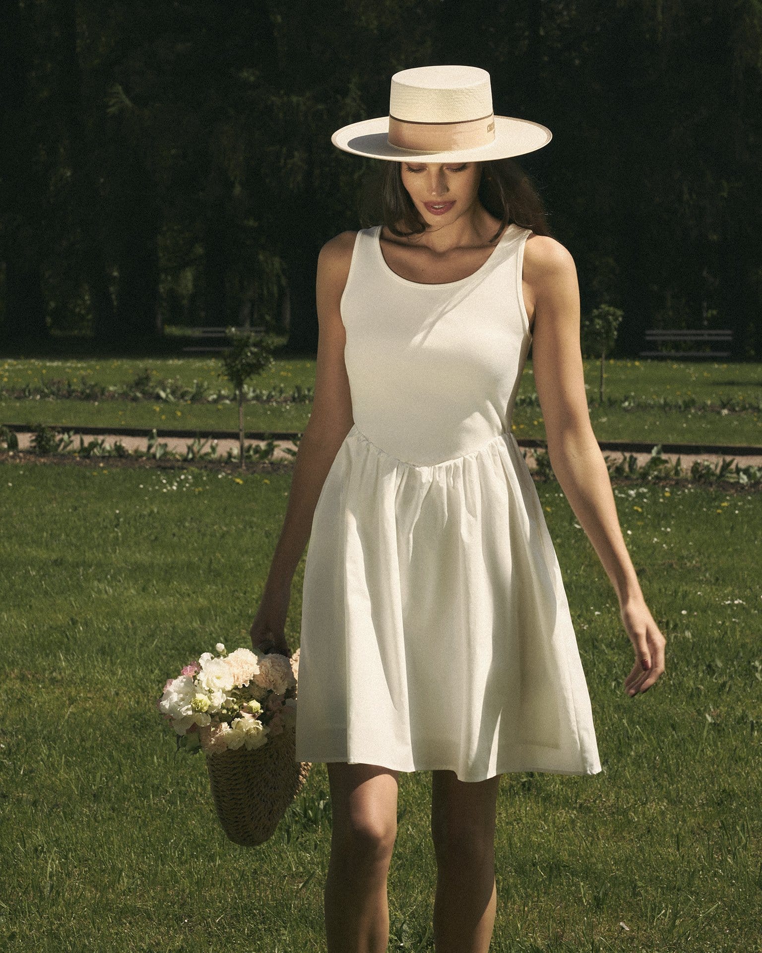 Платье с юбкой-солнце