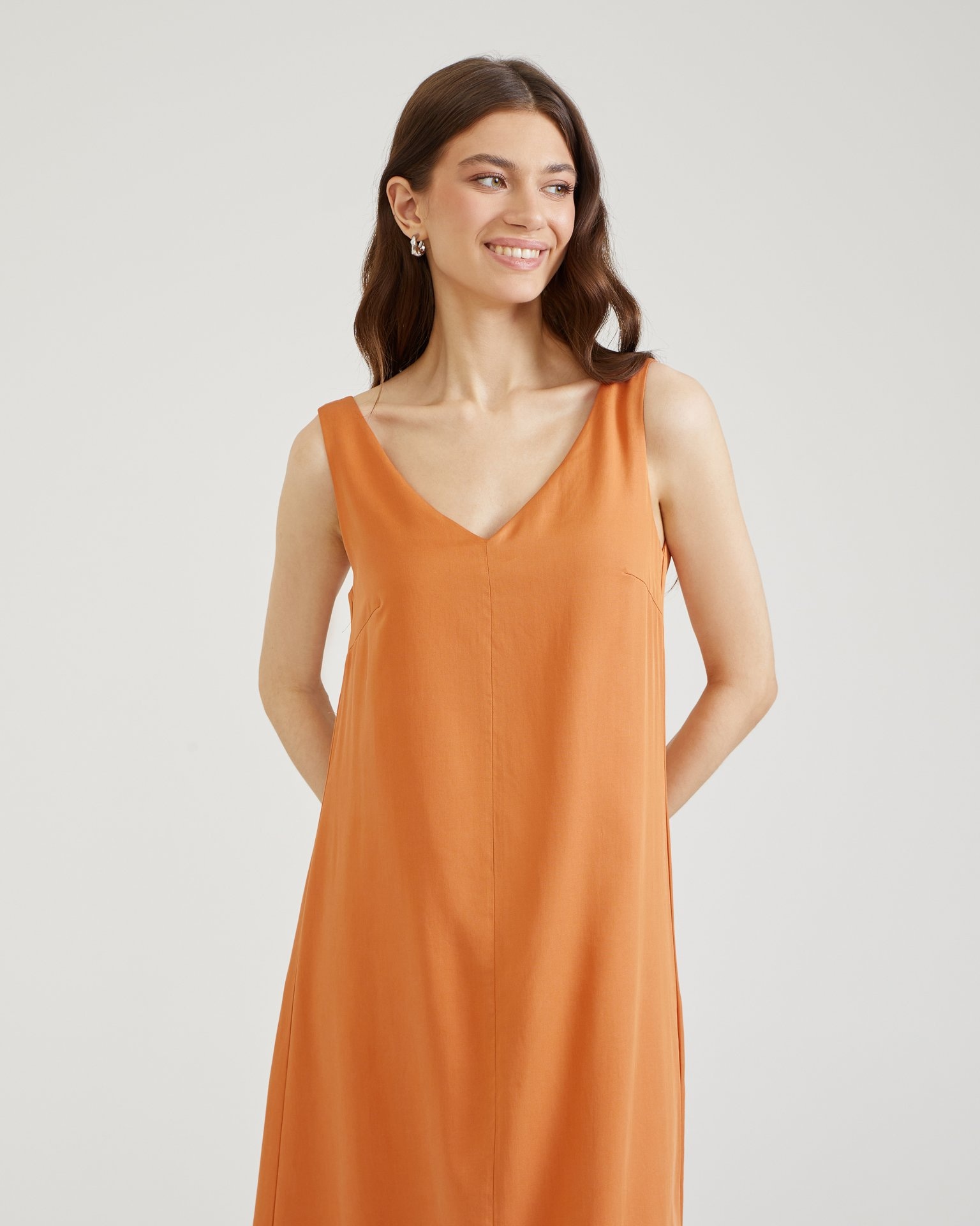 Платье прямого кроя