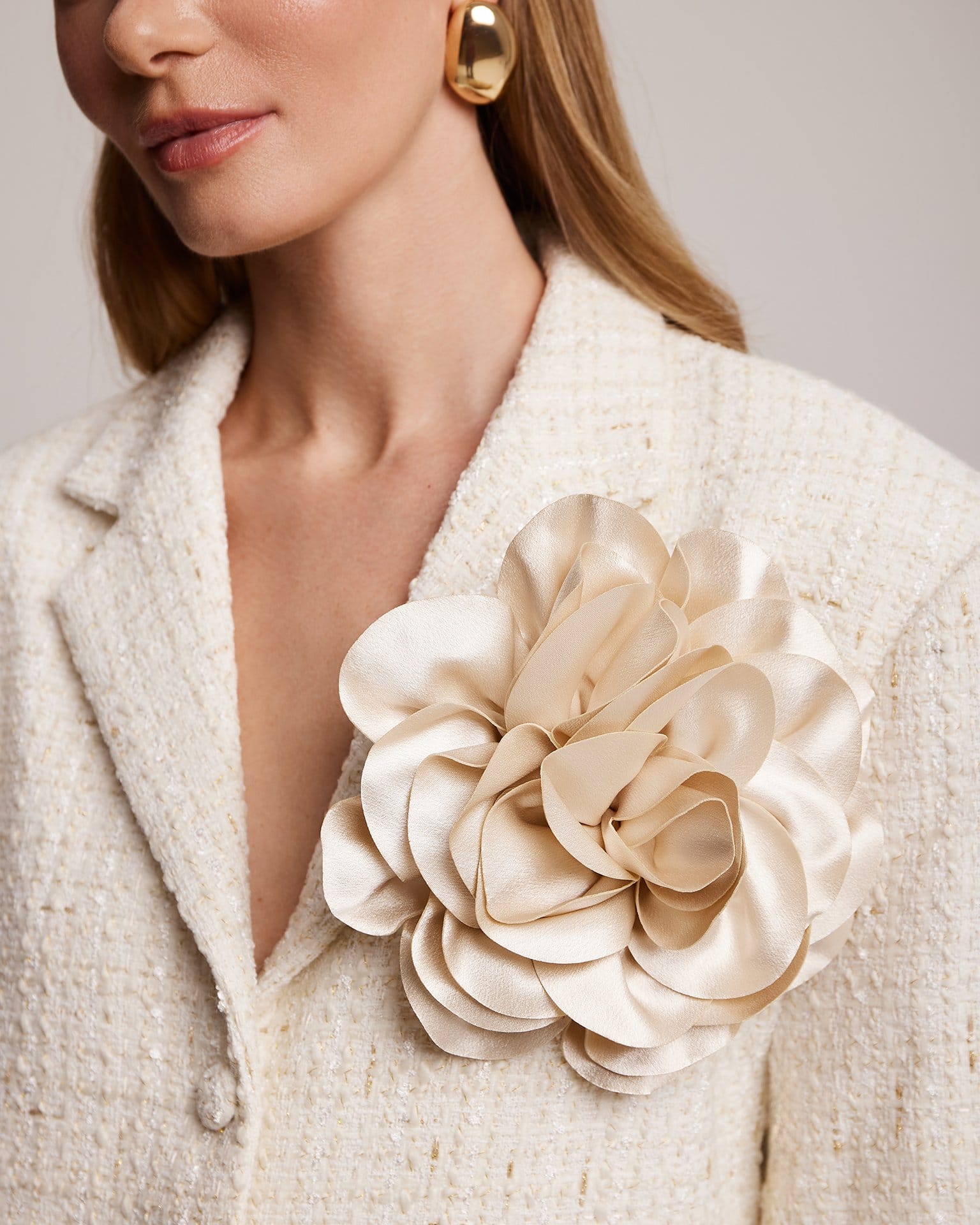 Брошь-цветок