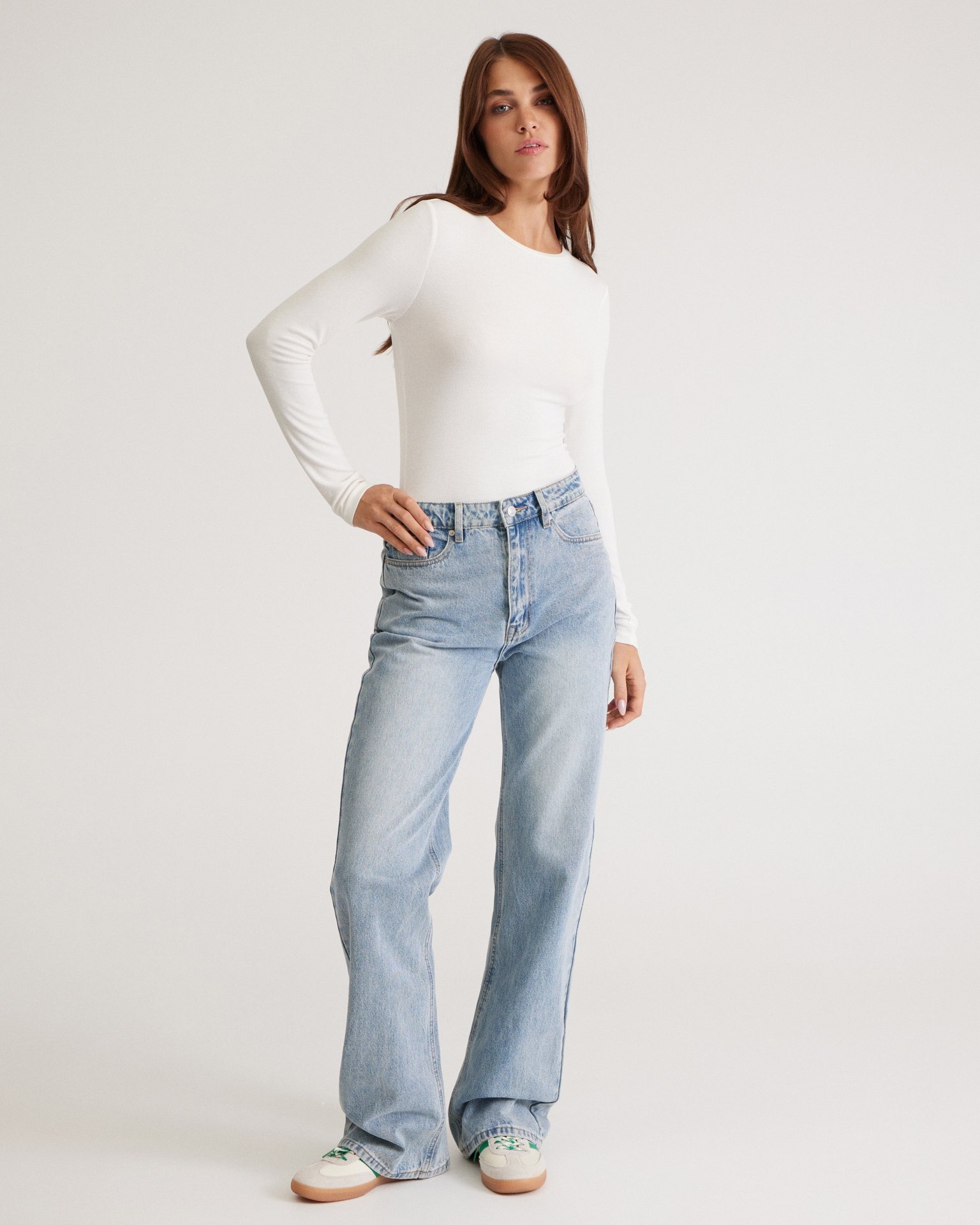 Лонгслив в молочном цвете