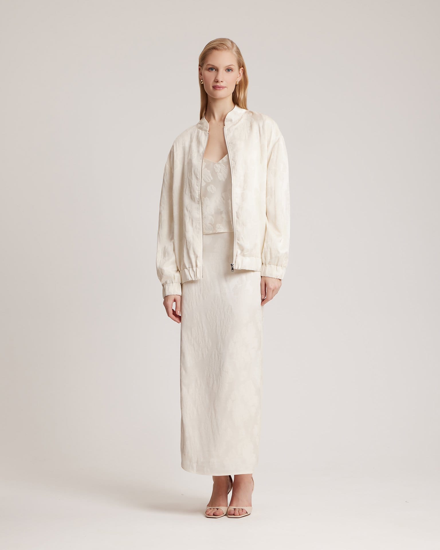 Удлиненный бомбер