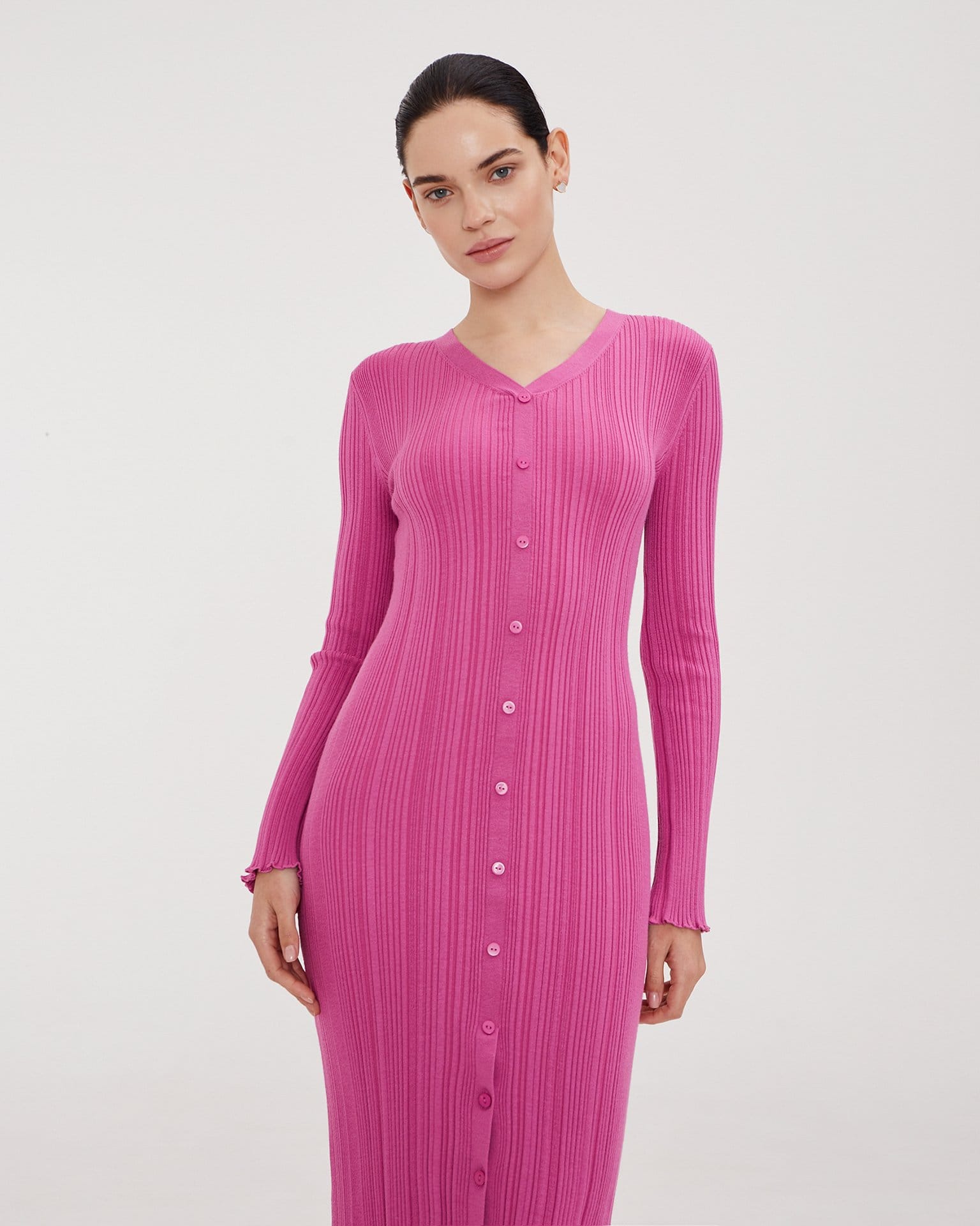 Платье цвета фуксия