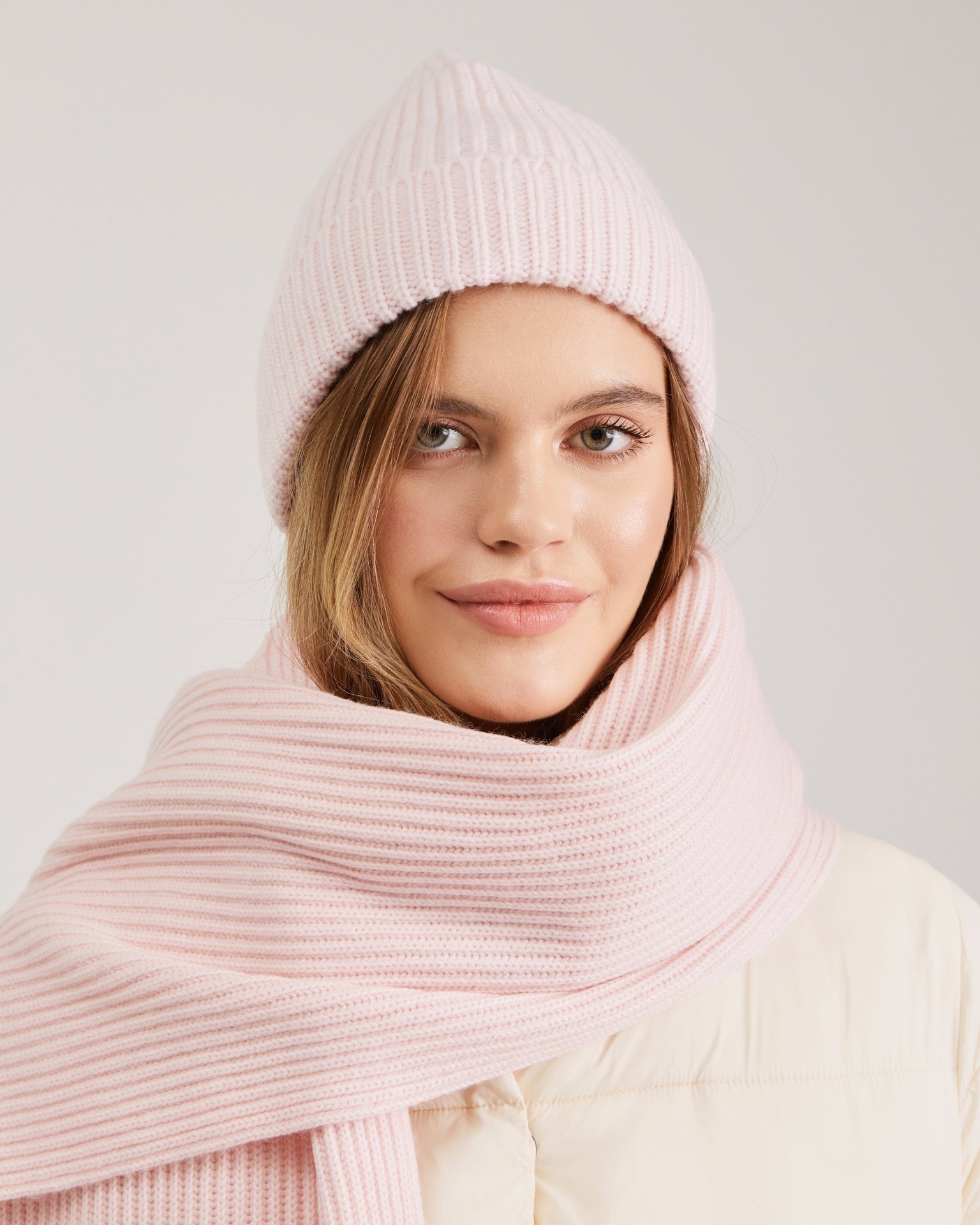 Широкий шарф