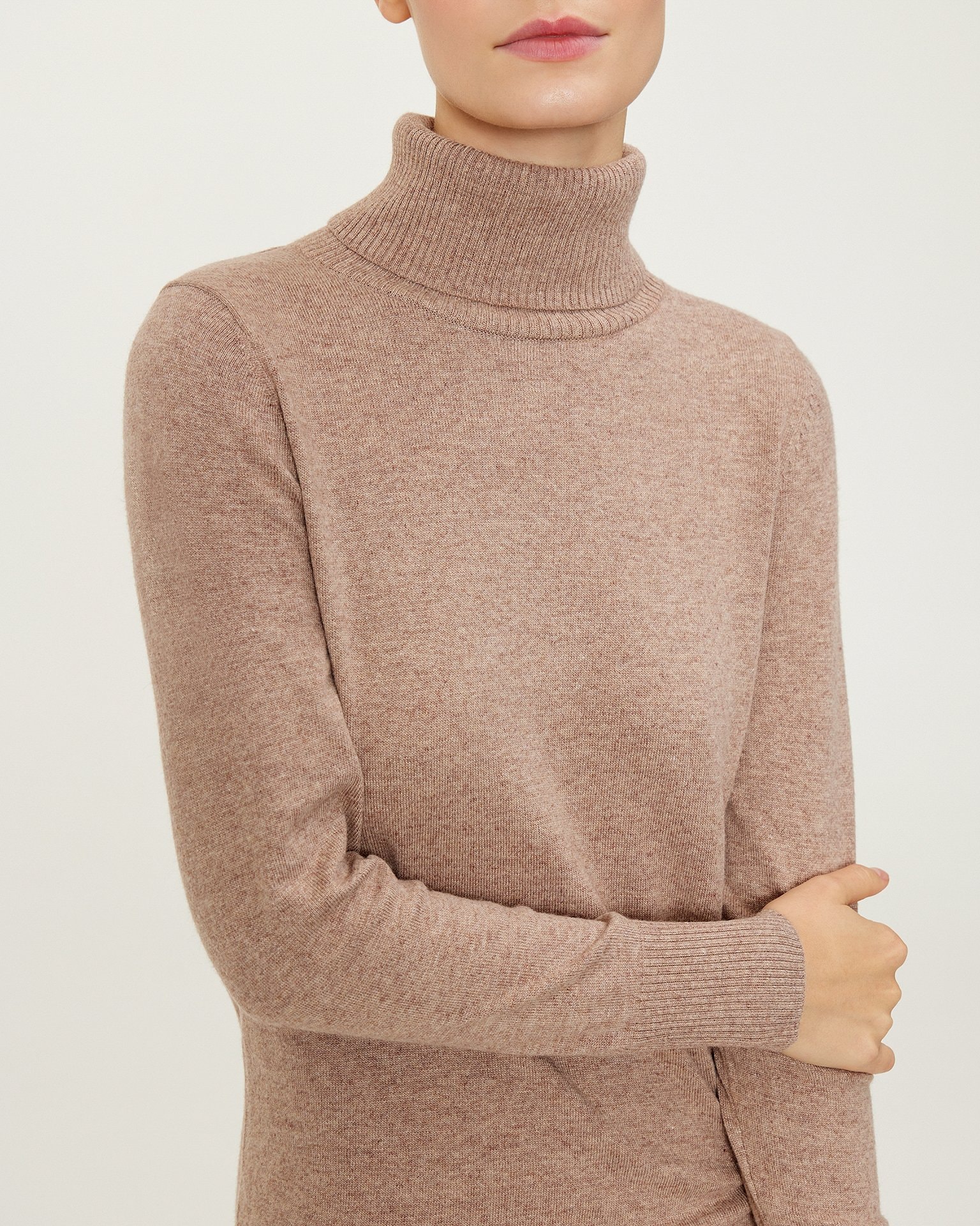 Трикотажное платье в кофейном цвете, Коричневый — фото 5