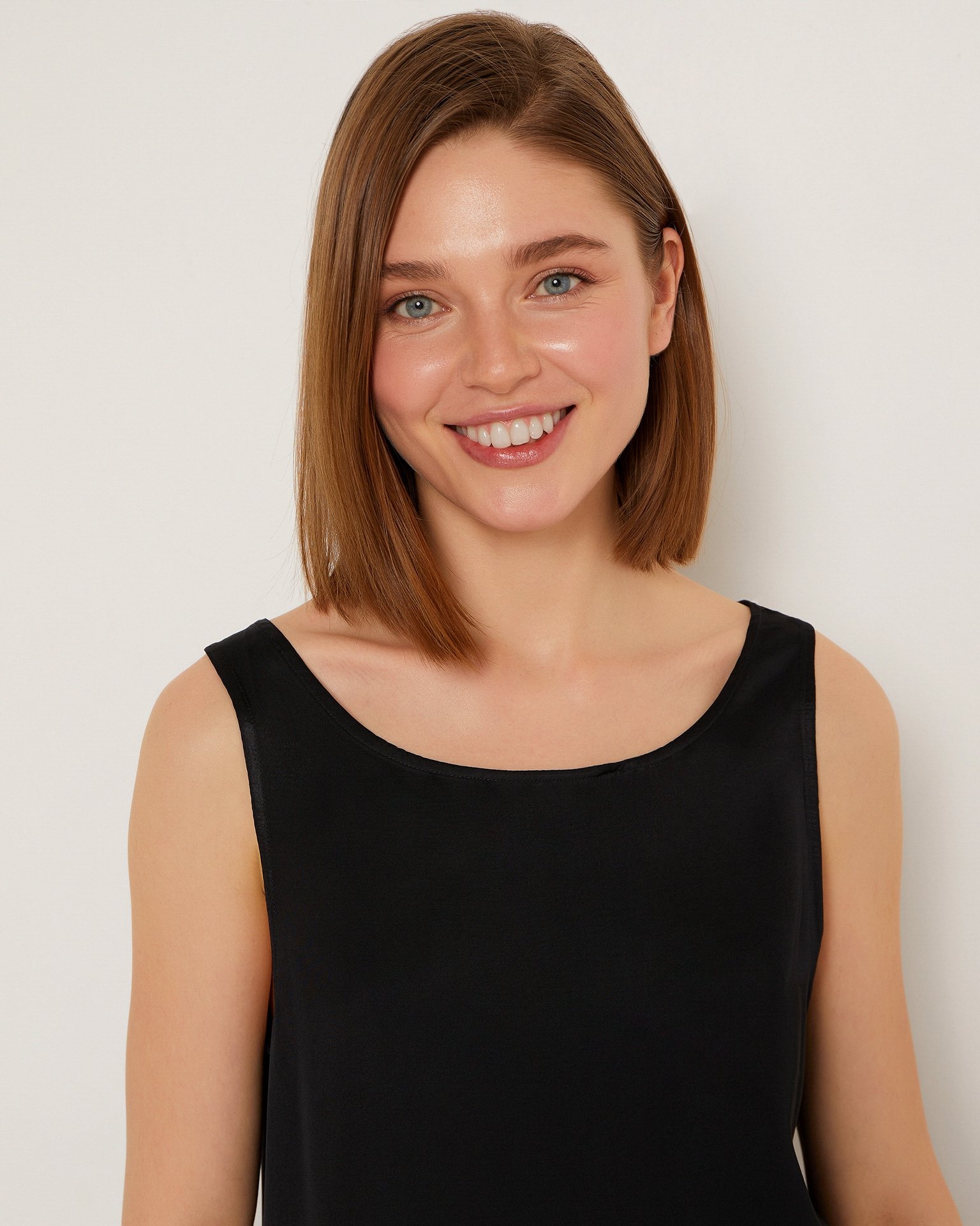 Топ черного цвета