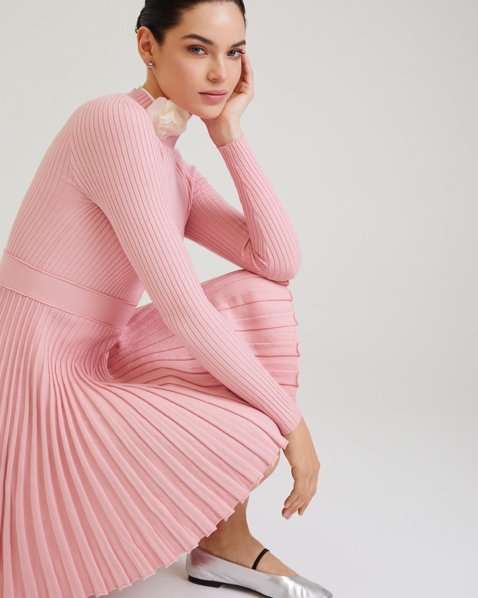 Платье с юбкой-плиссе