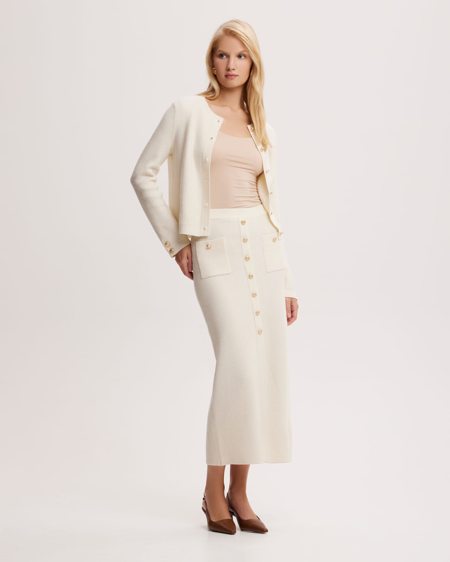 Юбка миди в молочном цвете