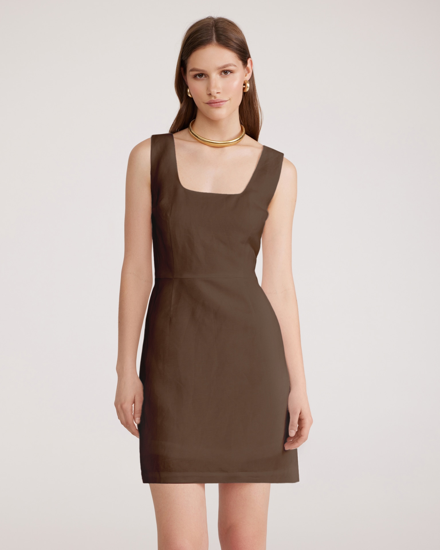 Льняное платье в шоколадном цвете